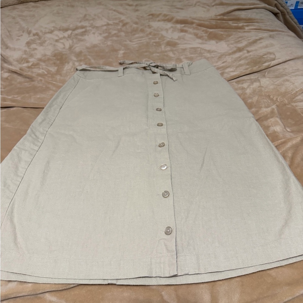 Eddie Bauer Button-Front Linen Blend Midi Skirt in Light Beige Women’s 4
